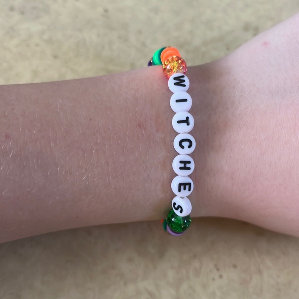 Handmaid clay bead bracelet